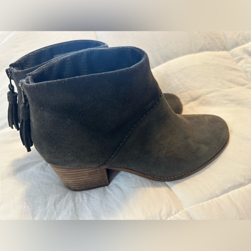 Tom’s ankle boots, leather